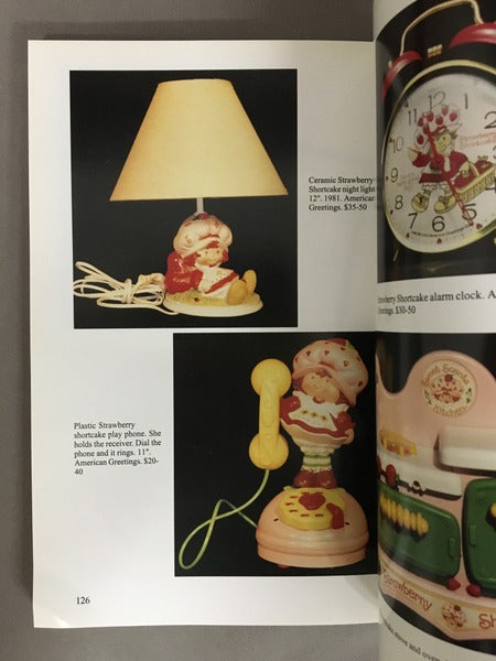 Strawberry Shortcake Collectibles ストロベリー・ショートケーキのファンシーなおもちゃ 洋書