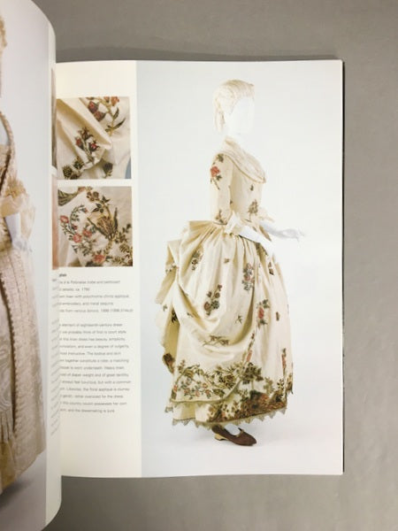 OUR NEW CLOTHES : acquisitions of the 1990s 18世紀から1990年代までのドレス史 洋書