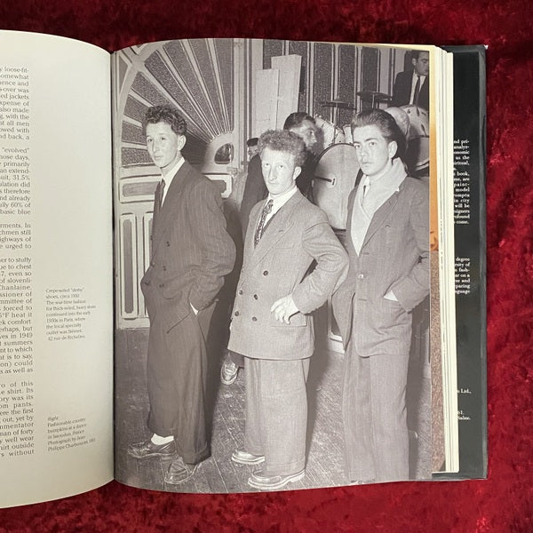 A History of Men's Fashion
洋書