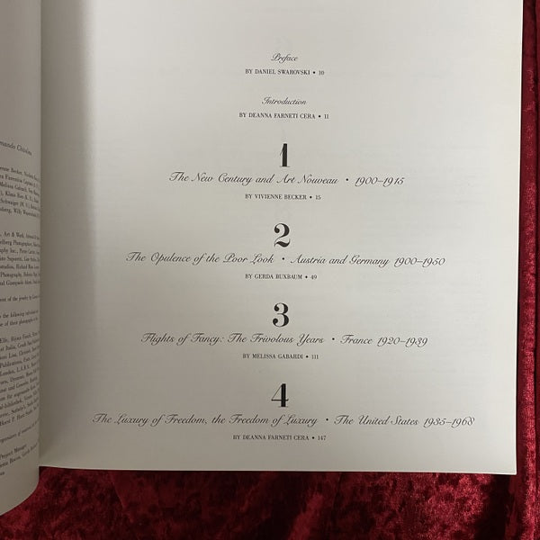 Jewels of Fantasy: Costume Jewelry of the 20th Century 洋書