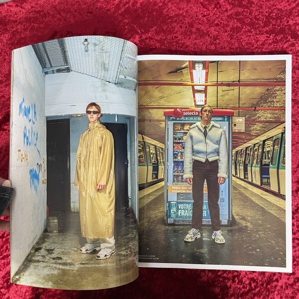 Them magazine:BALENCIAGA (バレンシアガ) SPECIAL ISSUE 2017年 ゼムマガジン10月号別冊
