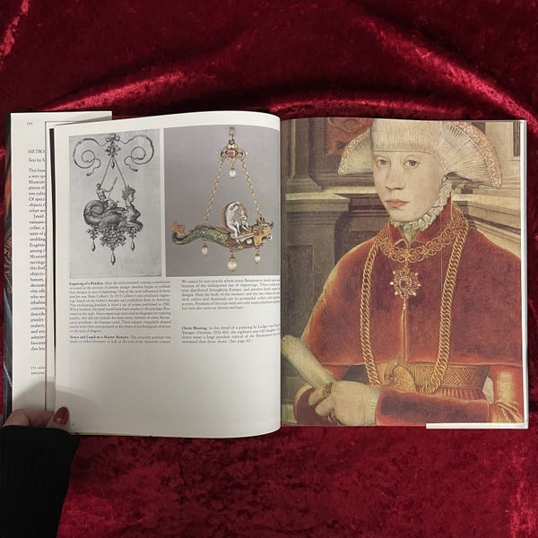 Metropolitan Jewelry　洋書