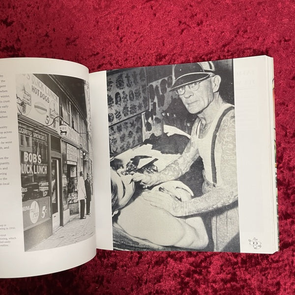 VINTAGE TATTOOS : The Book of Old-School Skin Art　洋書