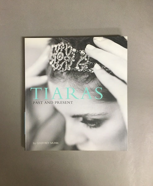 TIARAS past and present　ティアラの作品集　洋書