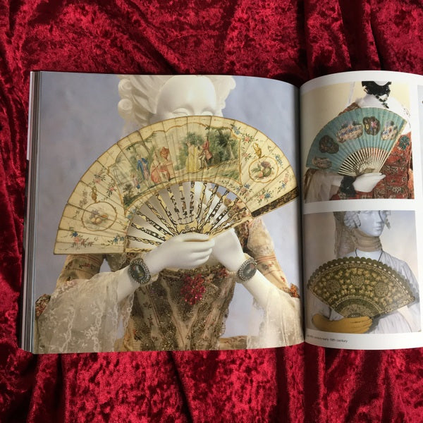 華麗な革命 : ロココと新古典の衣裳展