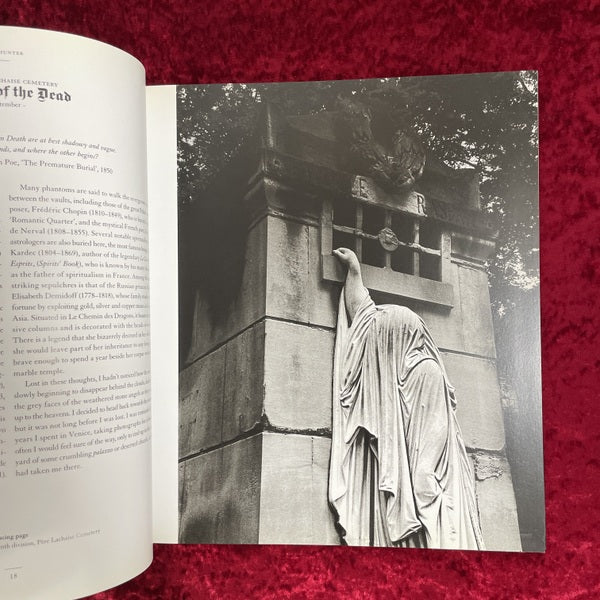 Ghosthunter : A Journey Through Haunted France 洋書　サイモン・マースデン　Simon Marsden