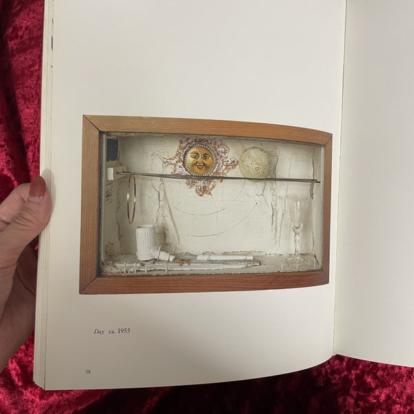 Joseph Cornell 1903-1972　ジョセフ・コーネル