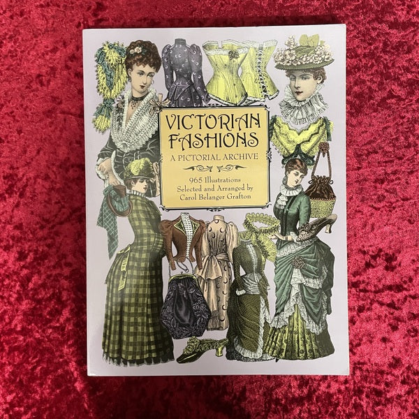 Victorian Fashions　A Pictorial Archive　洋書