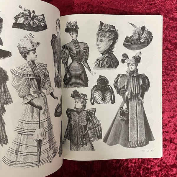 Victorian Fashions　A Pictorial Archive　洋書
