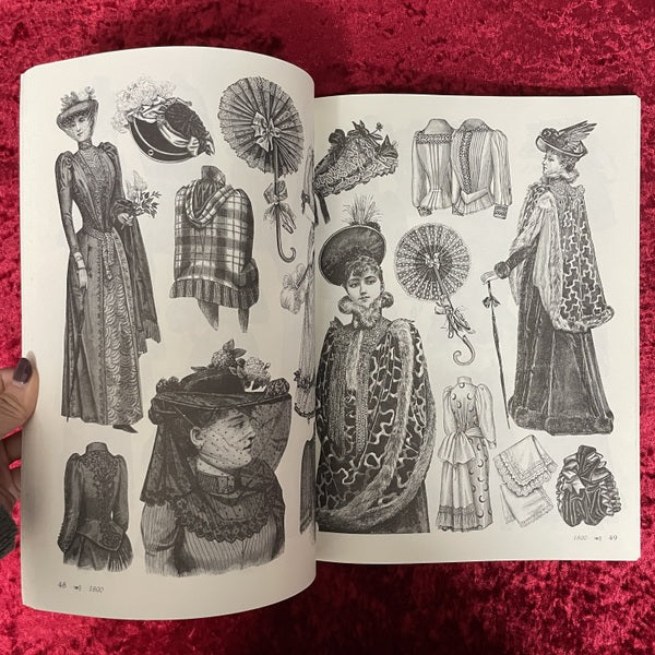 Victorian Fashions　A Pictorial Archive　洋書