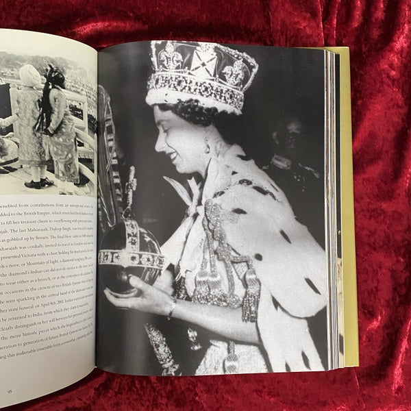 Queens' Jewels　洋書