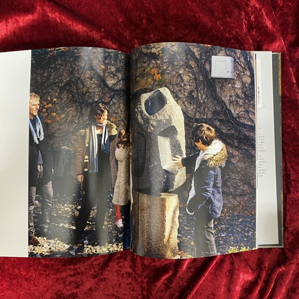 The Noguchi Museum - A Portrait, by Tina Barney and Stephen Shore　洋書