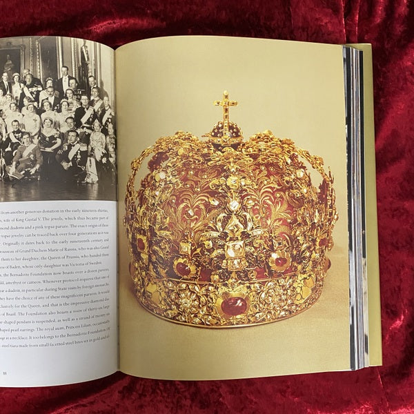 Queens' Jewels　洋書