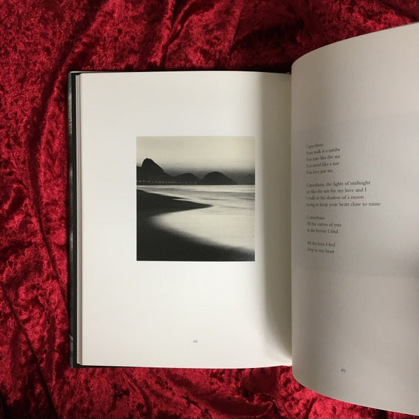 Love in black and white　写真：マイケル・ケンナ　詩：ビアンカ・ロッシーニ