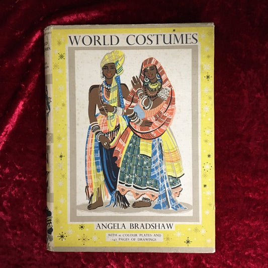 World costumes　洋書