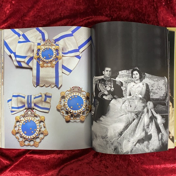 Queens' Jewels　洋書