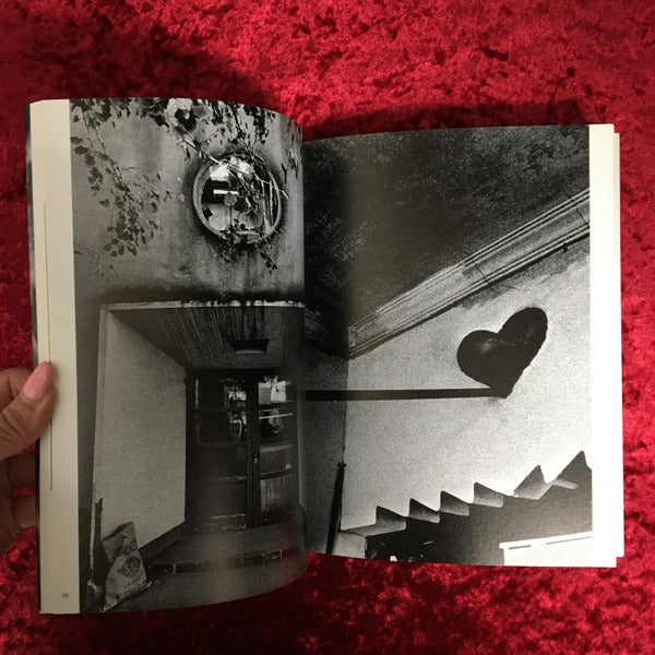 連夜の街 : 石内都写真集 ＜ワイズ出版写真叢書 7＞