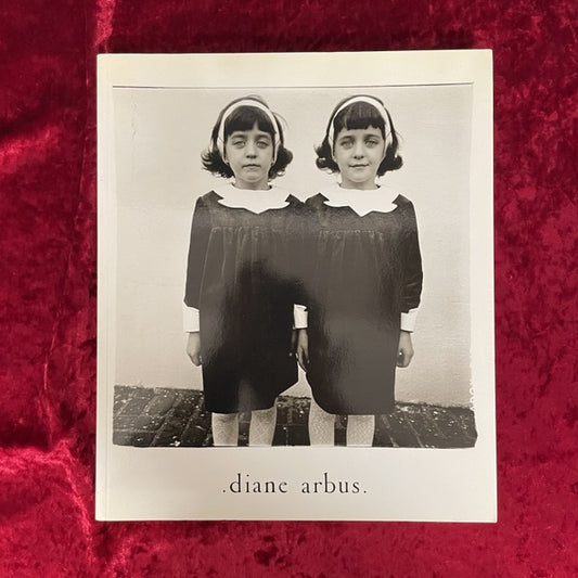 .diane arbus. : An Aperture Monograph 洋書　ダイアン・アーバス　写真集
