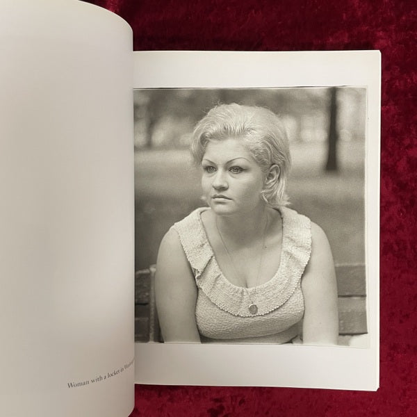 .diane arbus. : An Aperture Monograph 洋書　ダイアン・アーバス　写真集