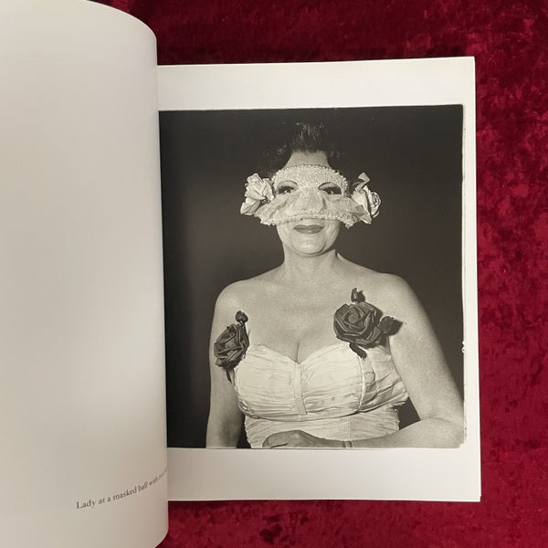 .diane arbus. : An Aperture Monograph 洋書　ダイアン・アーバス　写真集