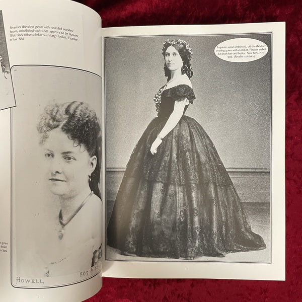 Victorian Costume for Ladies 1860-1900 洋書