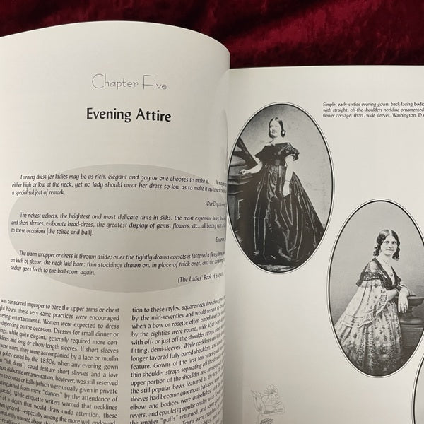 Victorian Costume for Ladies 1860-1900 洋書