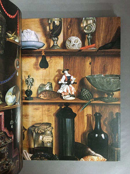 CABINETS OF CURIOSITIES　驚異の部屋　洋書