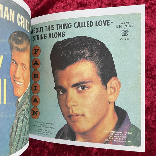 45 RPM: A Visual History of the Seven-Inch Record 洋書