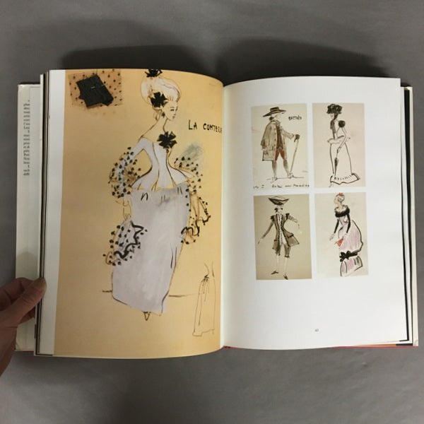 YVES SAINT LAURENT ET LE THEATRE