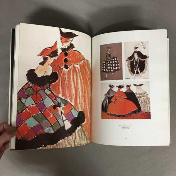 YVES SAINT LAURENT ET LE THEATRE