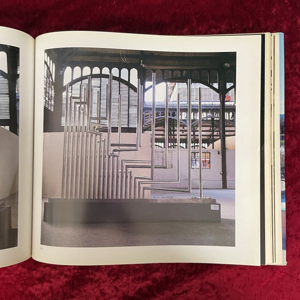 Agam 洋書