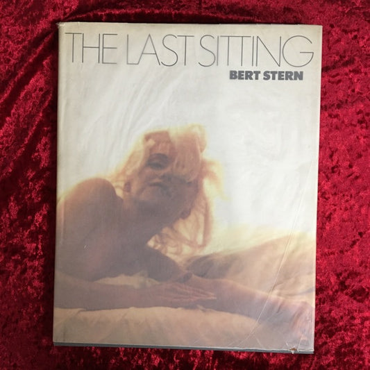The Last Sitting 洋書