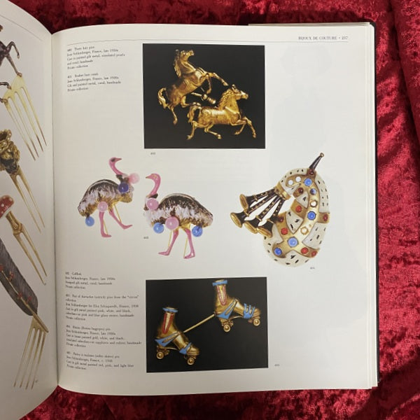Jewels of Fantasy: Costume Jewelry of the 20th Century　洋書