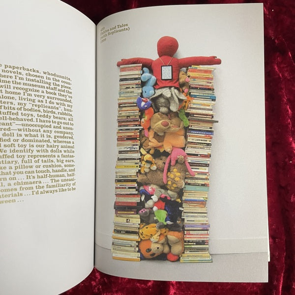Annette Messager: the messengers　洋書
