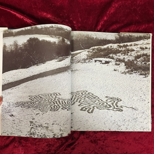 Andy Goldsworthy　A Collaboration with Nature　洋書