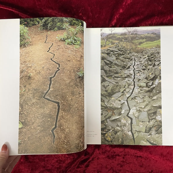 Andy Goldsworthy　A Collaboration with Nature　洋書
