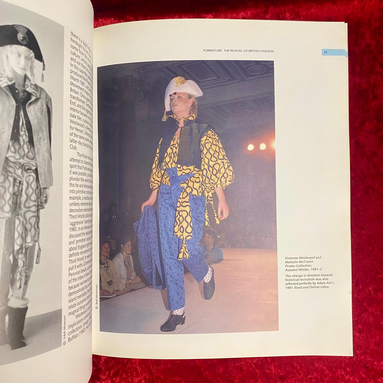 Street Style: British Design in the 80's 洋書