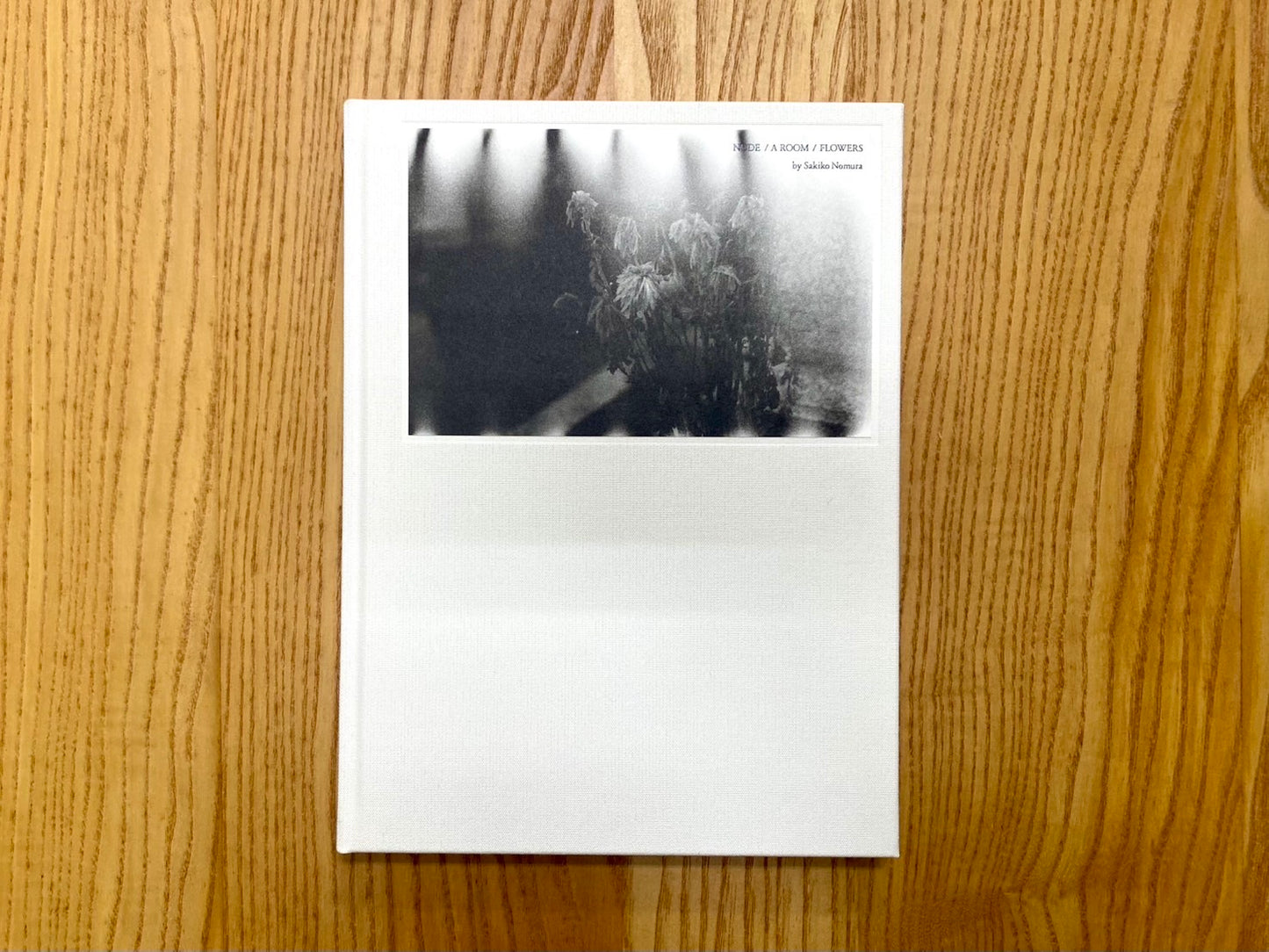 Nude/a room/flowers　野村佐紀子　写真集　署名本