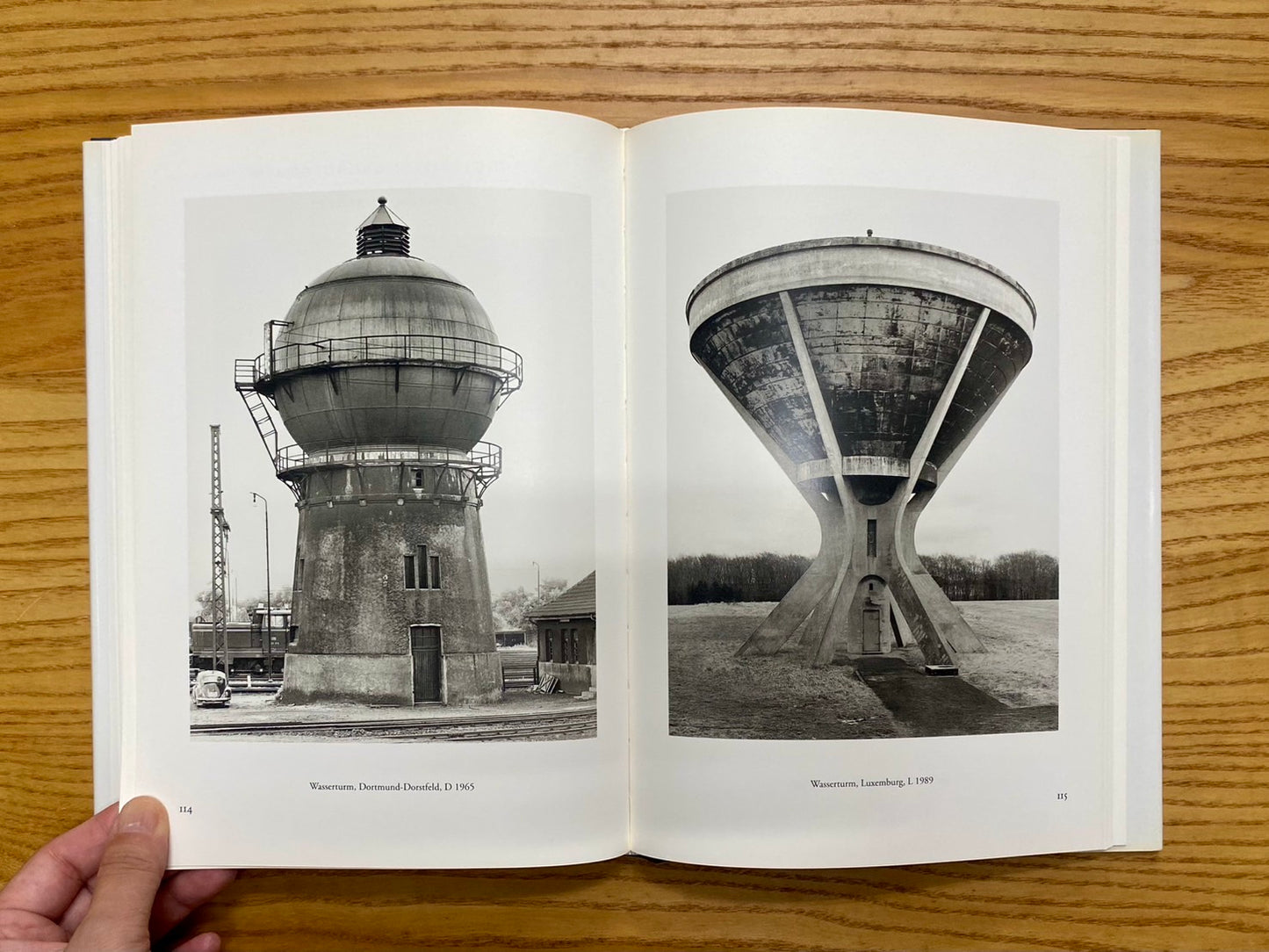 Bernd und Hilla Becher Festschrift Erasmuspreis 2002