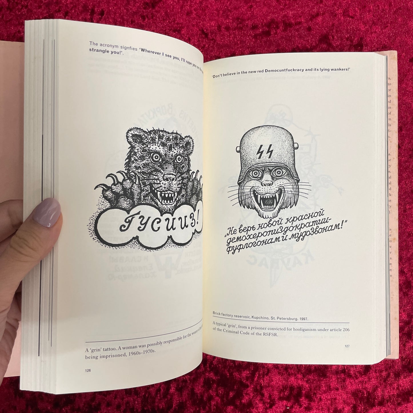 Russian Criminal Tattoo Encyclopaedia Volume I　洋書