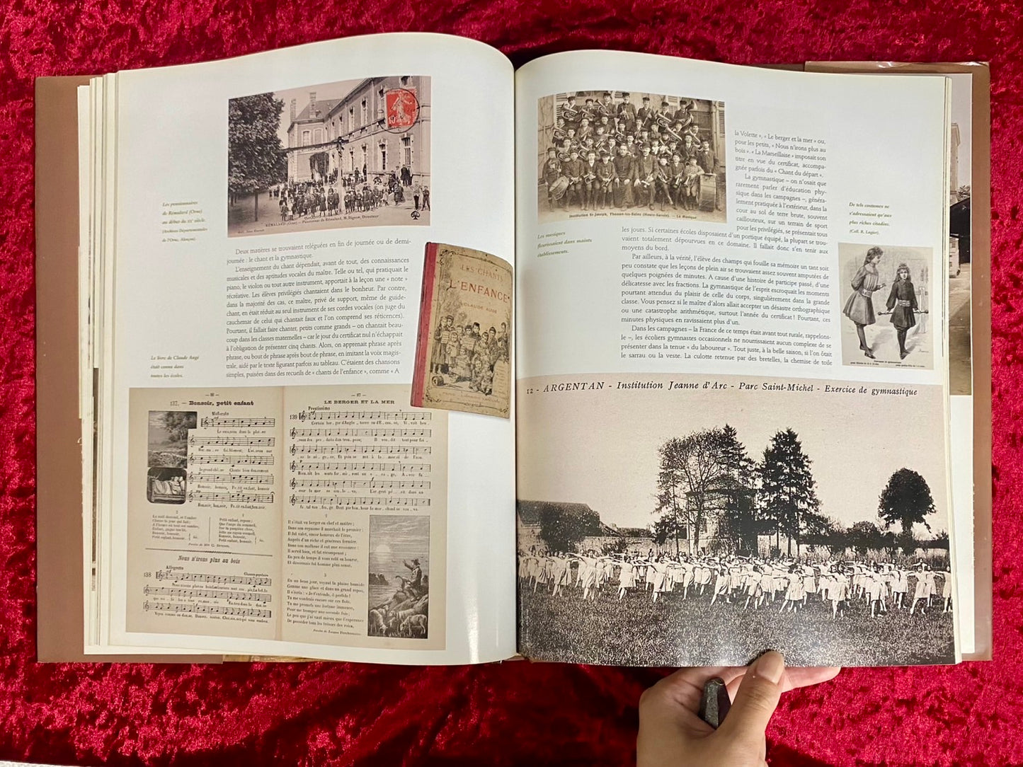 Il y a un siècle...L'école　 19世紀～20世紀初頭の学校の写真　洋書