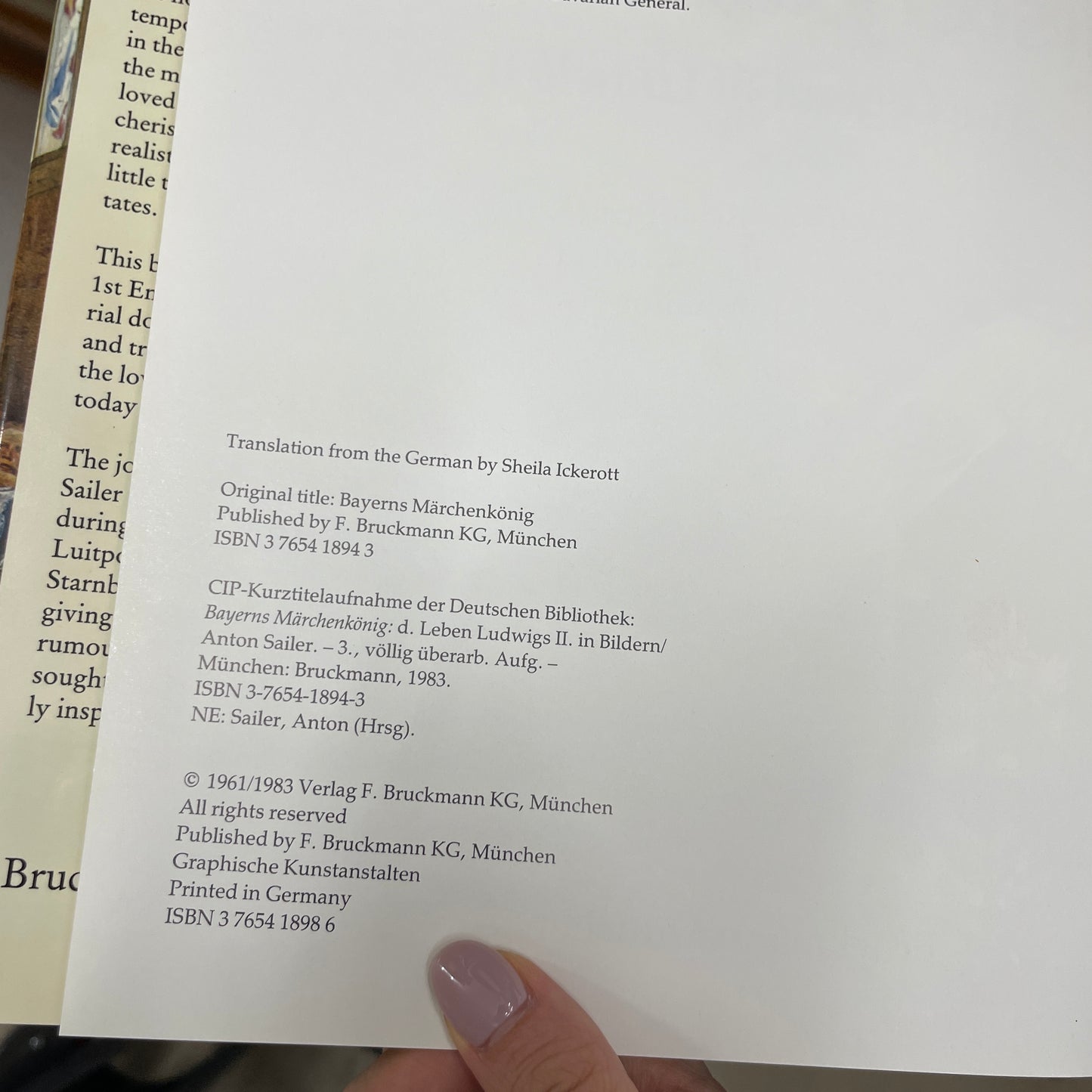Castles, Mystery and Music　洋書