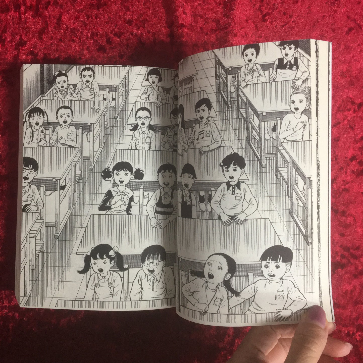 漂流教室 4冊セット　１：とざされた世界　２：一枚の木の葉　３：時をへだてて　４：漂流教室漂流の果てに